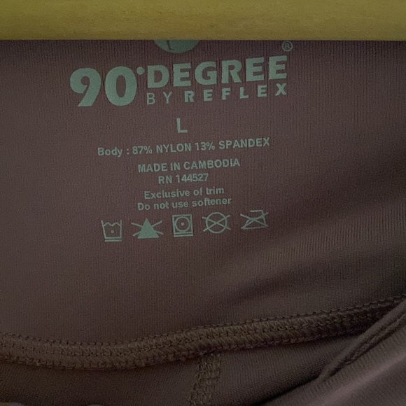 Light pink leggings - never worn - very soft - Picture 3 of 3